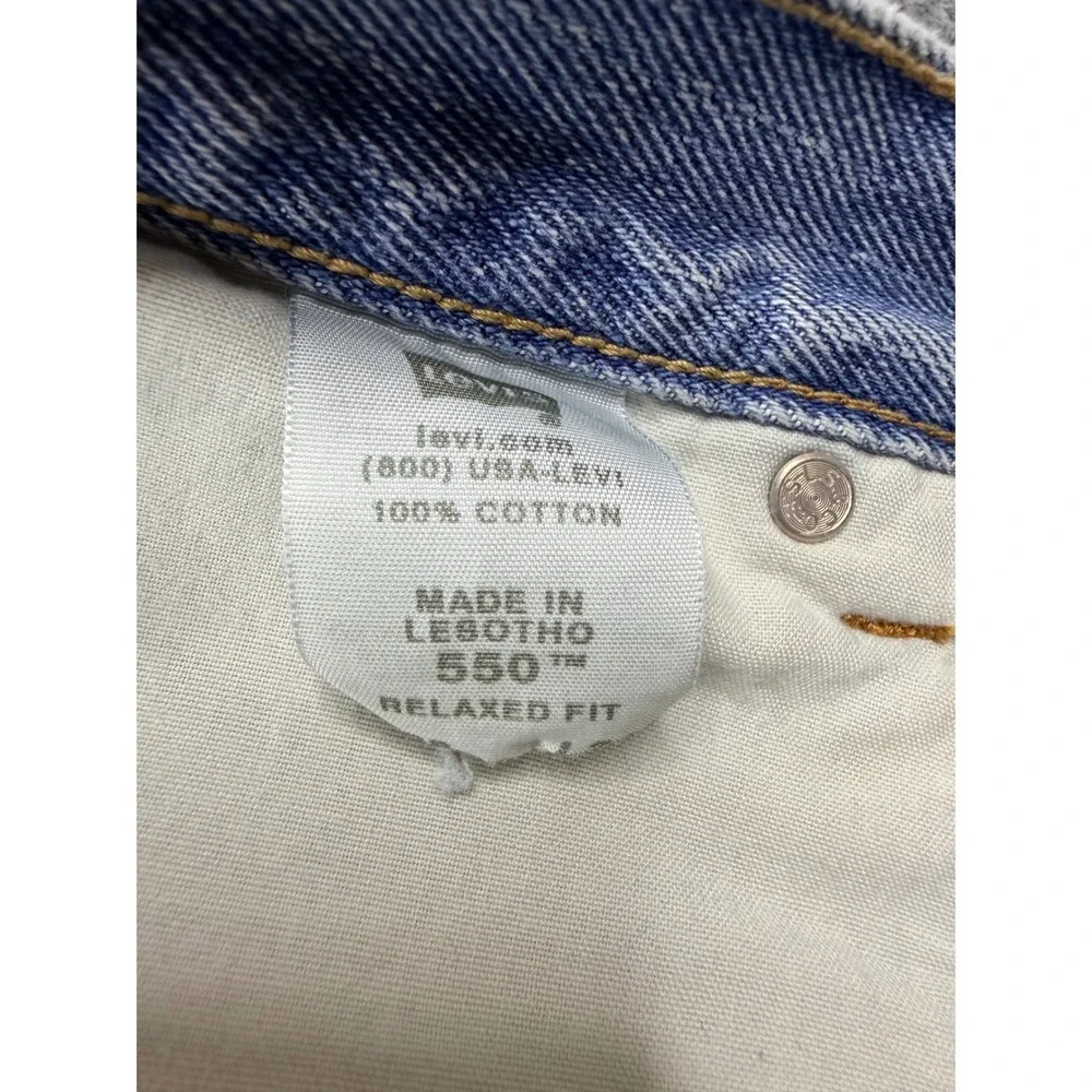 Levis 550 Relaxed Fit Mens Jeans 36x34 Light Wash Blue Cotton Denim‎ 550-0261